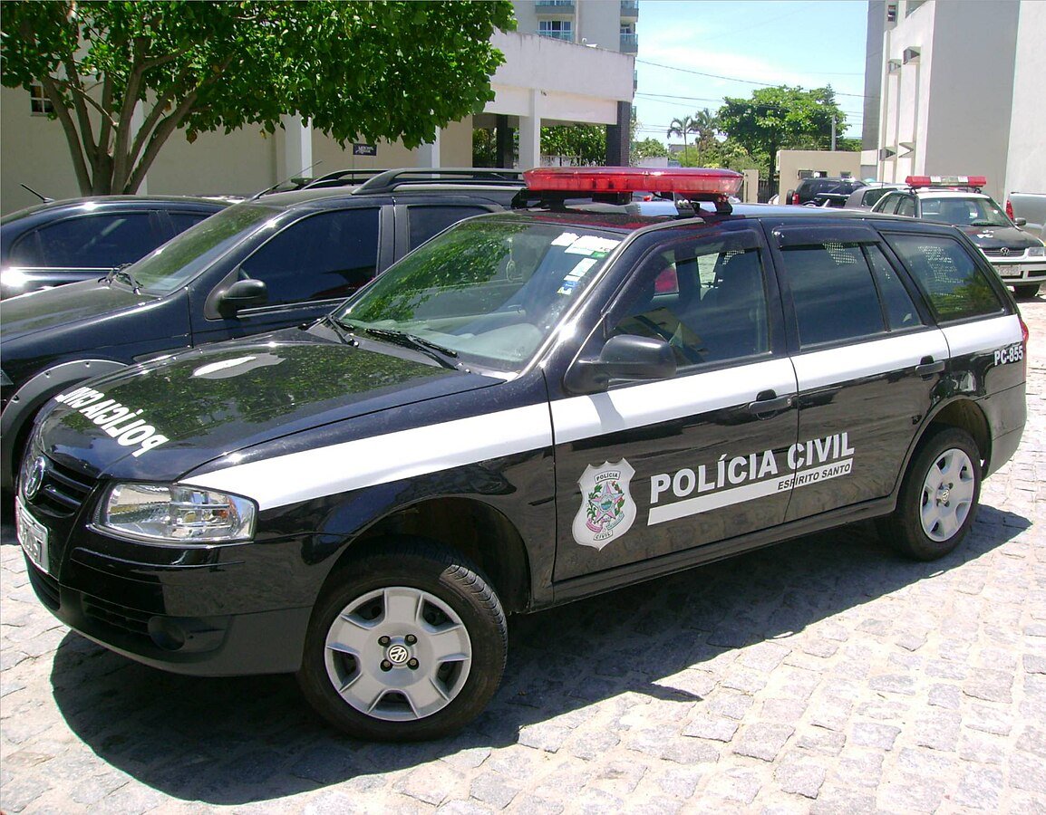 Imagem representativa concurso delegado como se preparar. Viatura da polícia civil.
